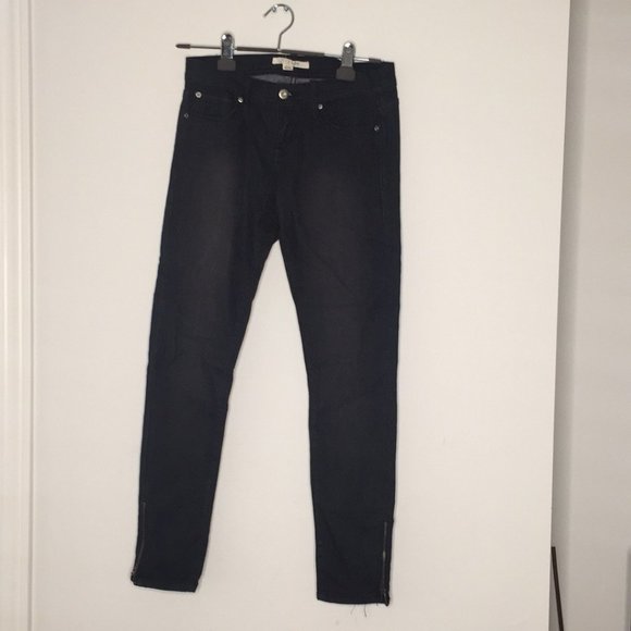 Forever 21 Skinny Jeans Size 28/29 NWT - Picture 2 of 7